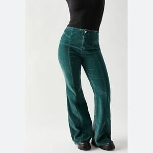 We The Free People SZ 35 plus sz Green Corduroy Flare Leg High Rise Seamed Pants